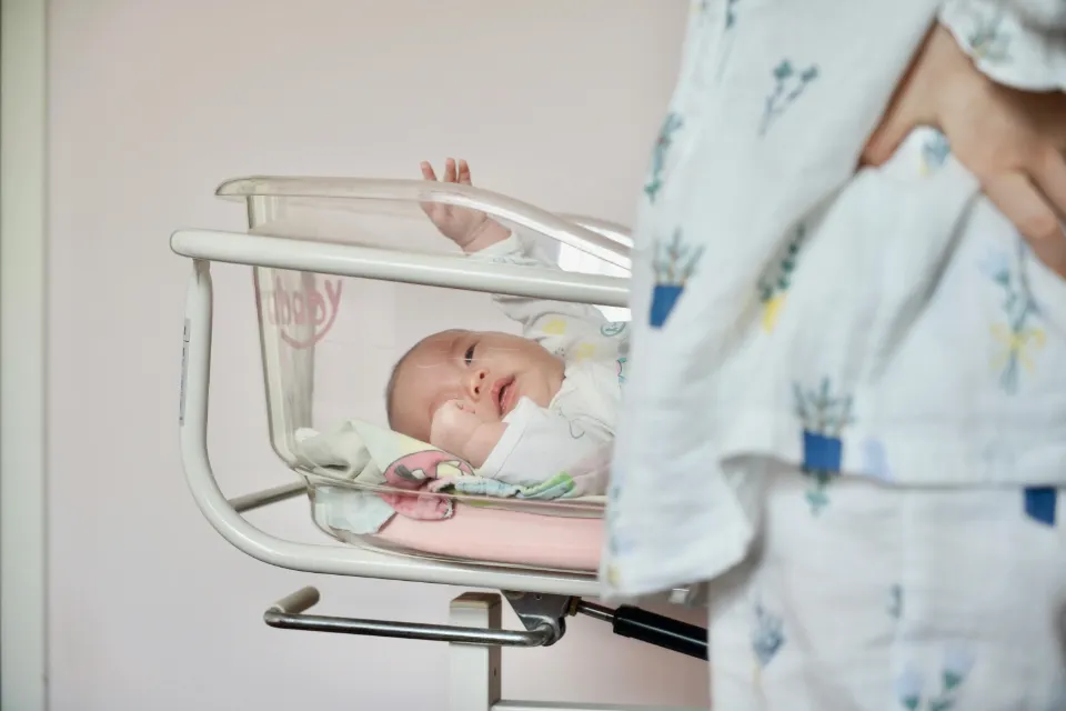 Mi bebé inhaló líquido amniótico por negligencia médica